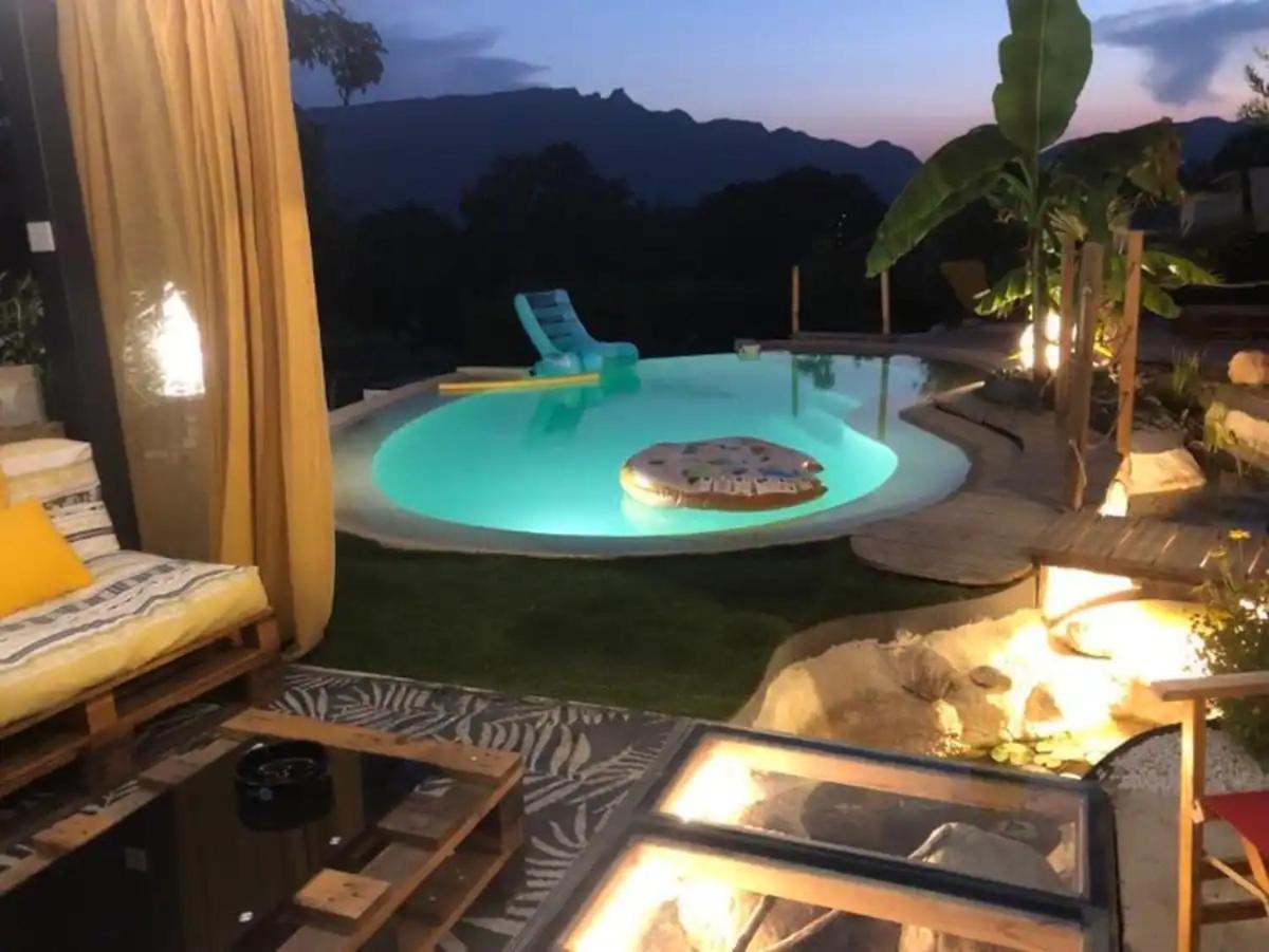 A La Marc'Quize Chambres D'Hotes, Petit Dejeuner Compris, Avec Piscine A Debordement En Exterieur, Bain Nordique A 38 Degres En Prestation Supplement Sur Reservation Horaire Anticipee 1 Place De Parking Gratuite Sur Place Mouxy Exterior photo
