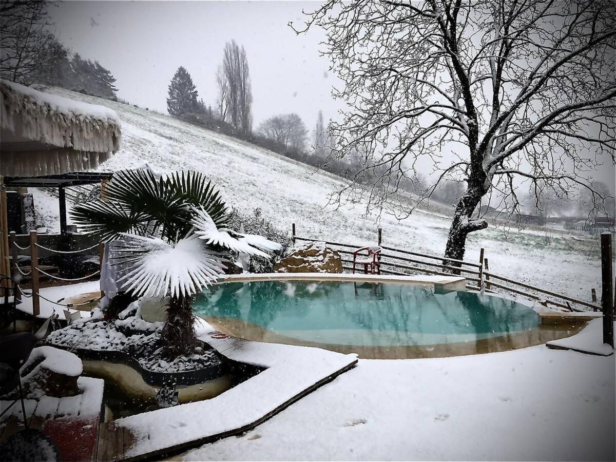 A La Marc'Quize Chambres D'Hotes, Petit Dejeuner Compris, Avec Piscine A Debordement En Exterieur, Bain Nordique A 38 Degres En Prestation Supplement Sur Reservation Horaire Anticipee 1 Place De Parking Gratuite Sur Place Mouxy Exterior photo